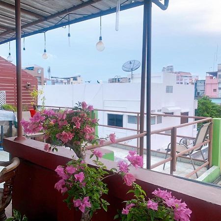 Ying Hostel Bangkok Zewnętrze zdjęcie